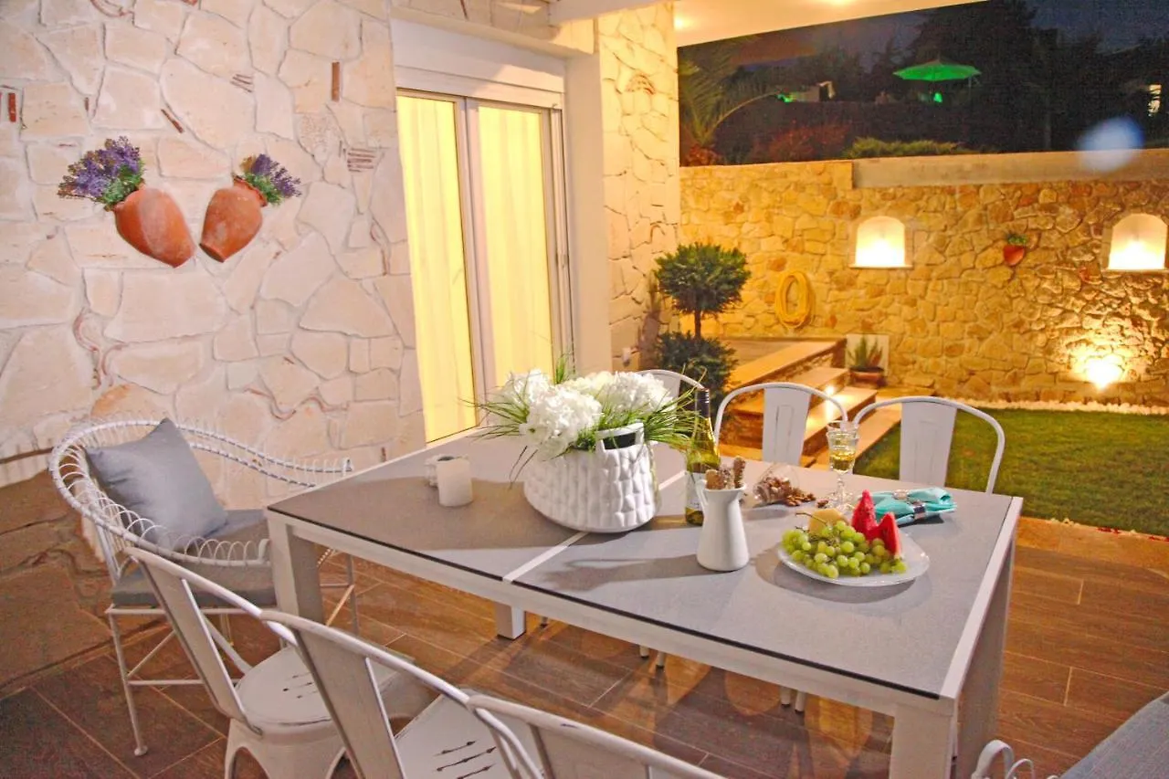 Paliouri Villa Vista Al Mar By Luxlikehome